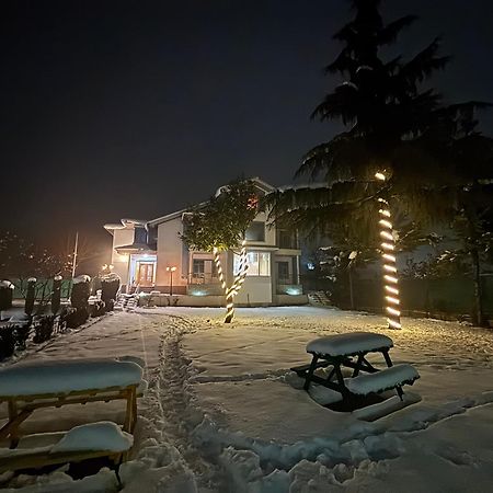 Nasheman Resorts Srīnagar Exteriér fotografie